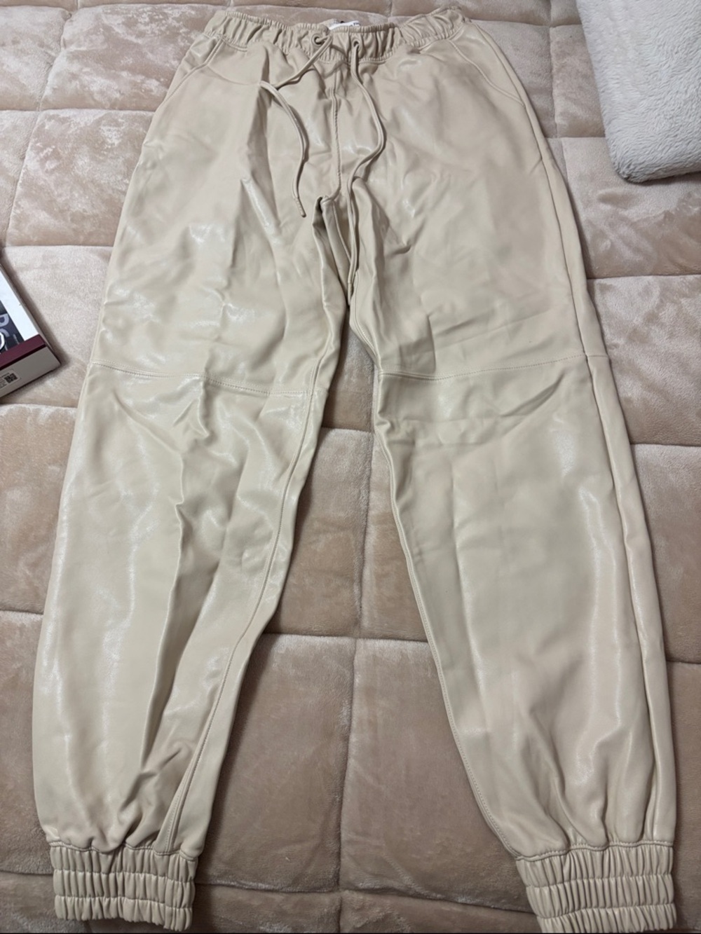 Abercrombie & Fitch Cream Drawstring Jogger Pants